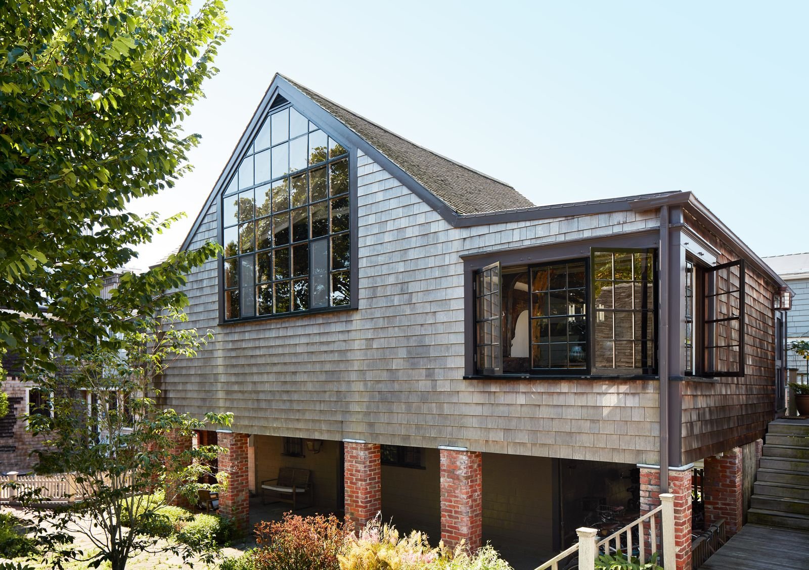 The space occupies part of a complex that previously belonged to Frederick Waugh another legendary Provincetown painter.